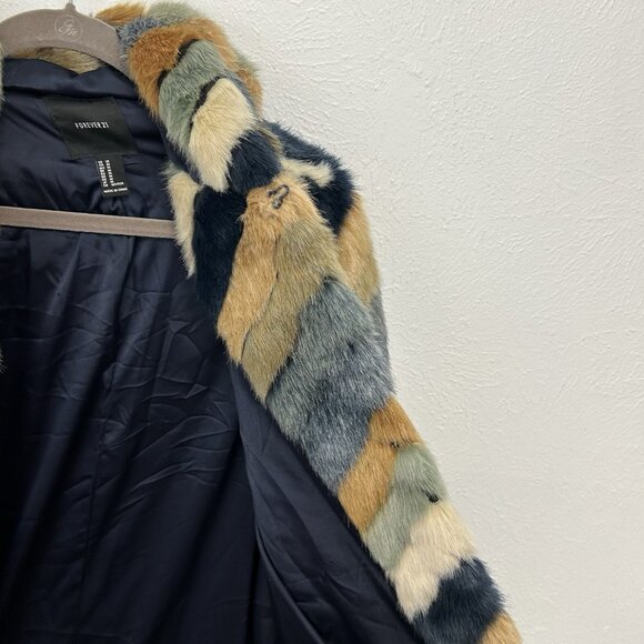 Forever 21 Faux Fur Colorful Chevron Hooded Coat  Unique Mob Wife Retro Bold M - Picture 13 of 13
